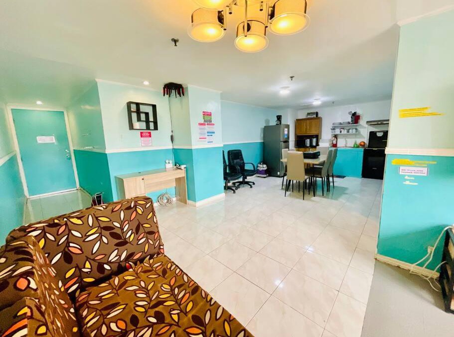 South Triangle Apartment | D1 of 2: 69-Sqm 1-Bedroom Condo