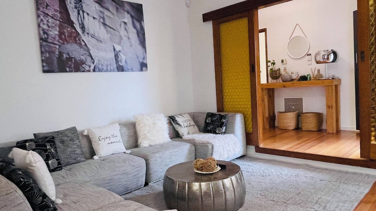 Sunshine West House | D134 Glengala Best West
