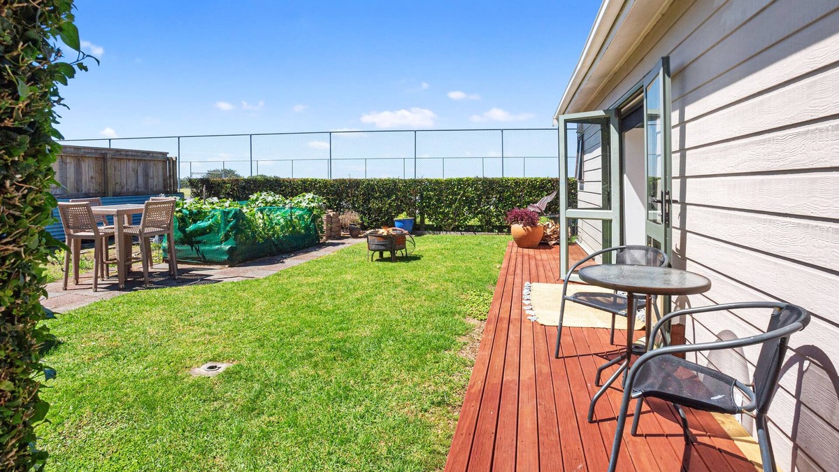 Athenree House | Da Vics - Athenree Holiday Home