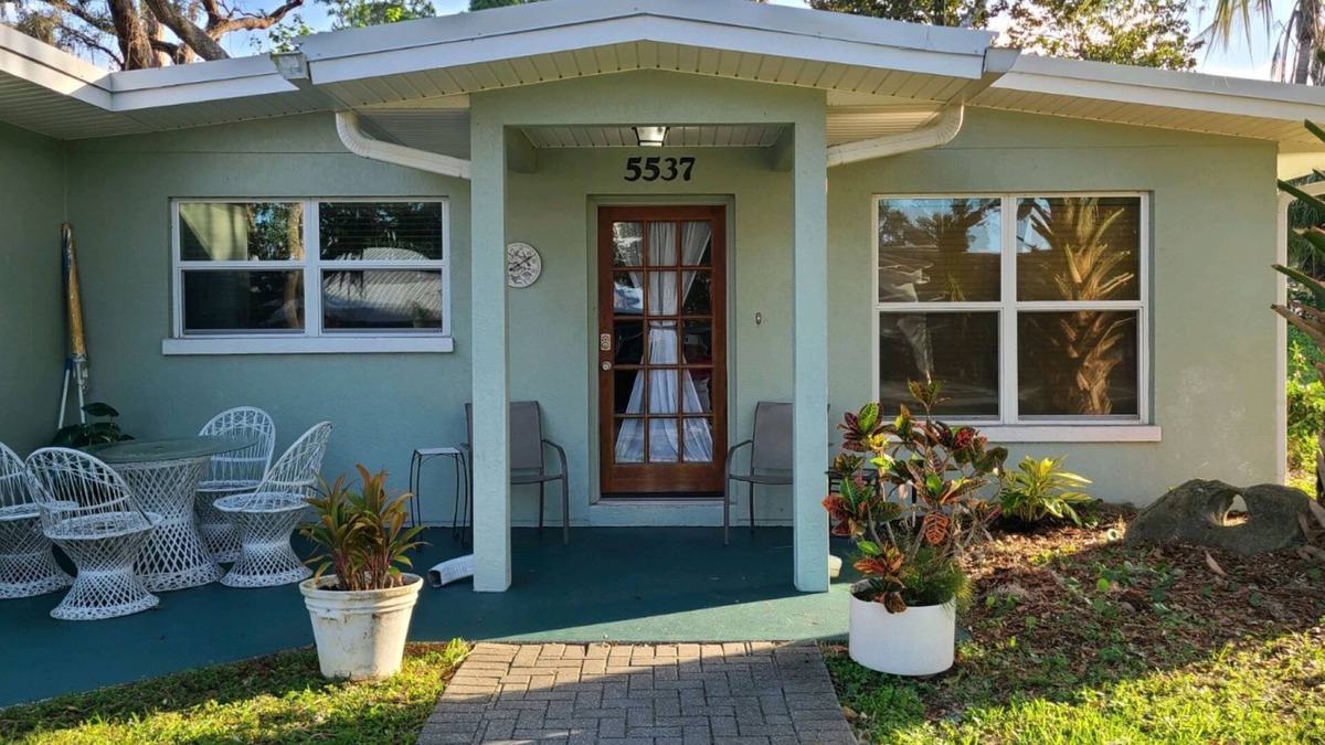 Harbor Oaks Bay Shore House | DAB/Port Orange Private Home