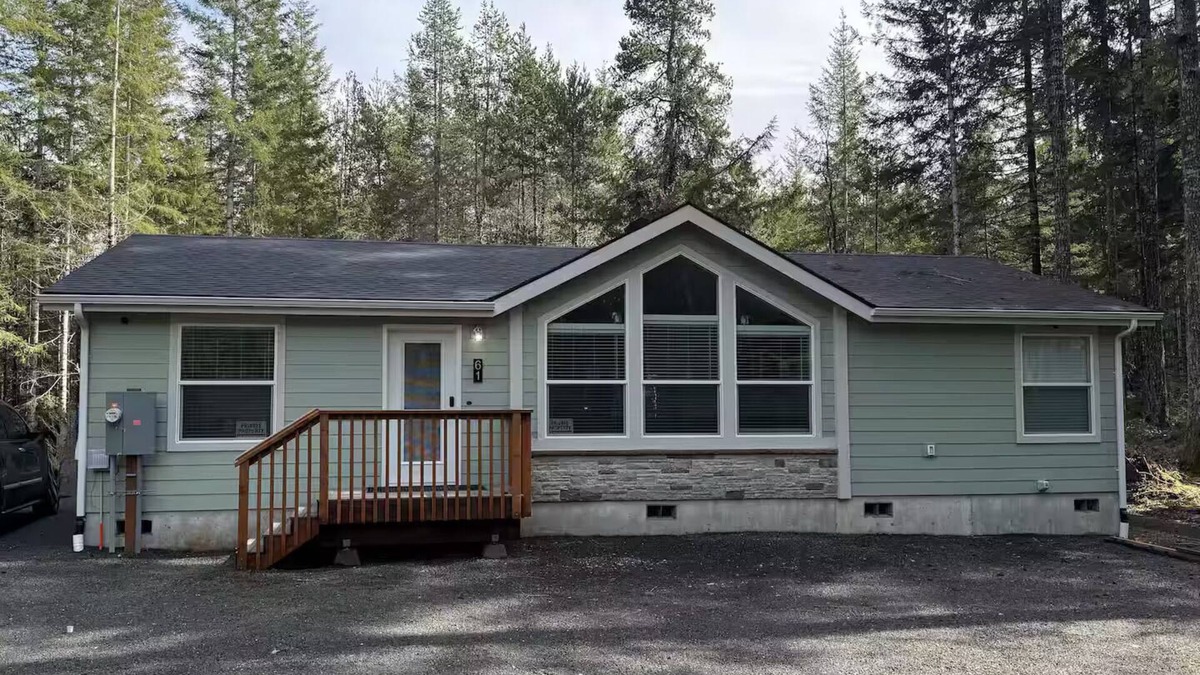 Hoodsport House | Dacha in Hoodsport w/Hot tub