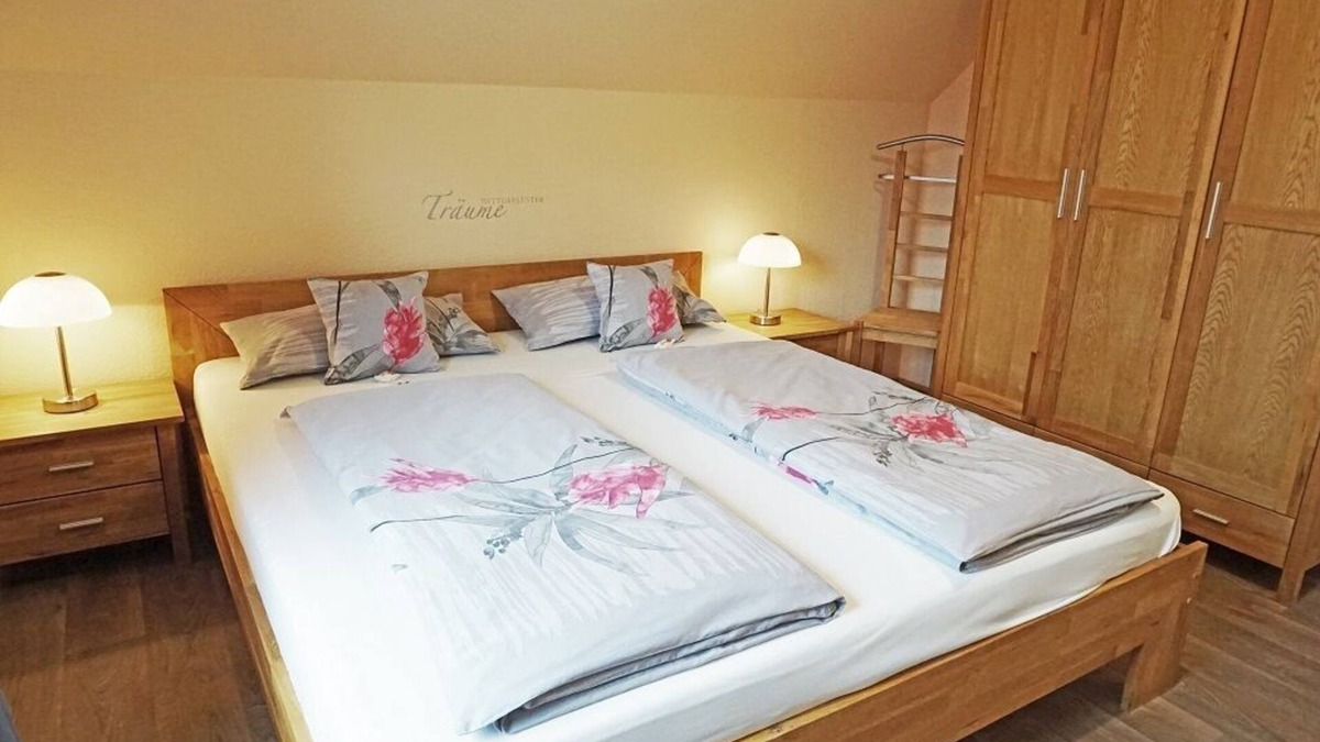 Sommerach Apartment | Dachgeschossappartement "Dream" für 2 Personen mit seperatem Wohnzimmer und Schlafzimmer