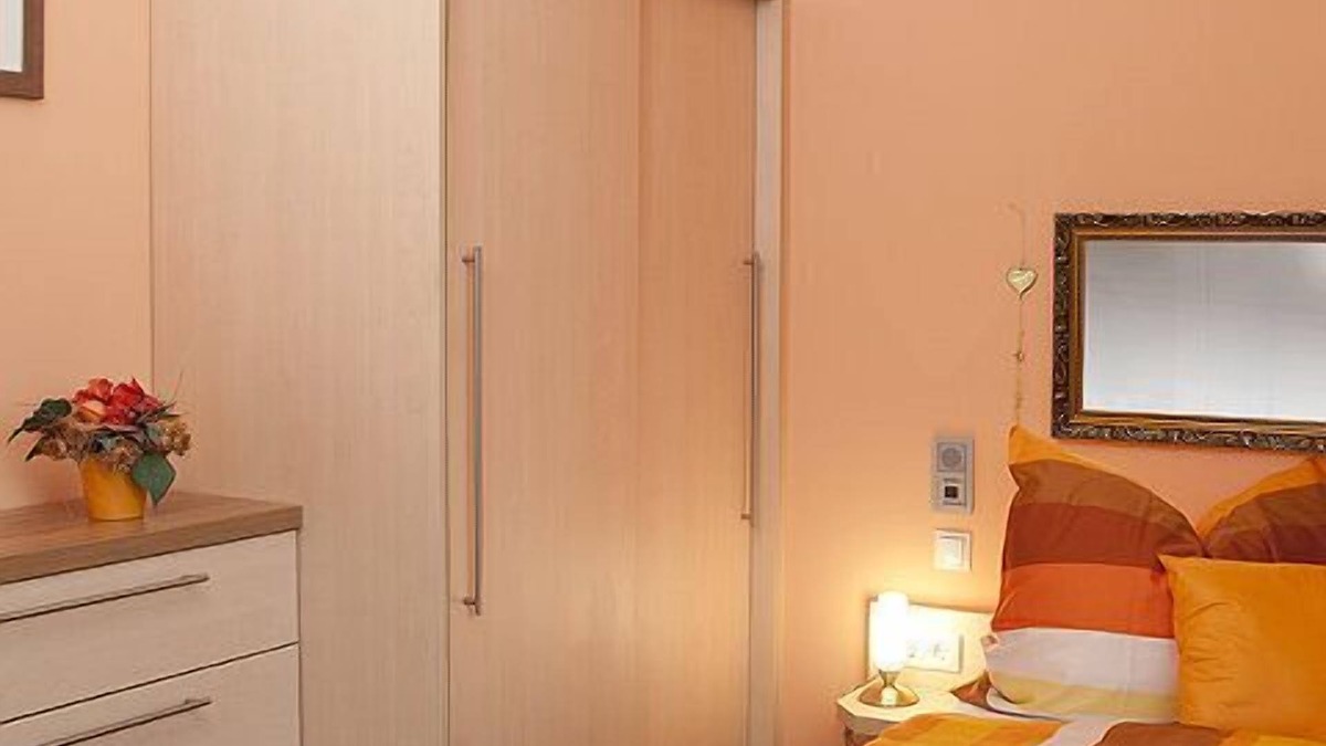 Viereth-Trunstadt Apartment | Dachgeschosswohnung (36qm) für 2 Personen mit Balkon