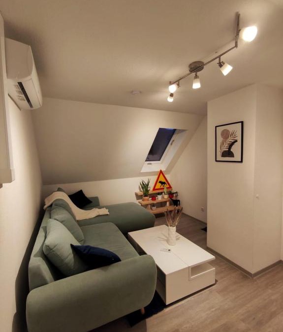 Menden Apartment | Dachgeschosswohnung mit Klimaanlage in bester Lage