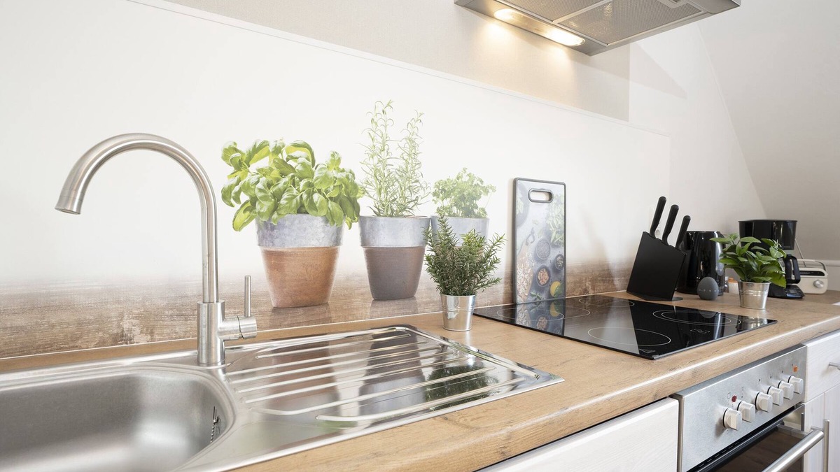 Klenzau Apartment | Daddeldu vacation apartment with balcony in Holstein Switzerland