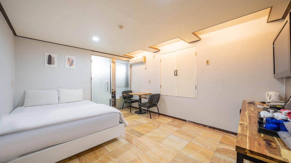 Sinamdong Hotel | Daegu Dongdaegu Love Way