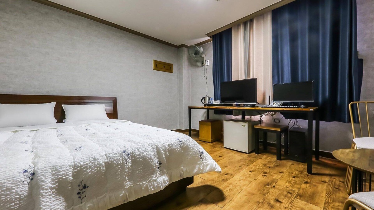 Jung-gu Hotel | Daejeon Yucheon Lucky