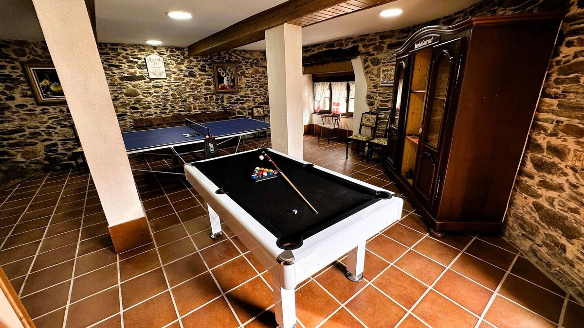 Montes de Valdueza Cottage | daffodil house