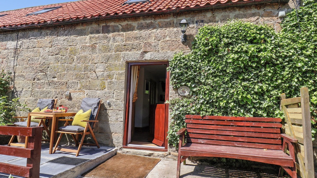 Great Fryup Dale Cottage | DAFFODIL COTTAGE, pet friendly, character holiday cottage in Danby