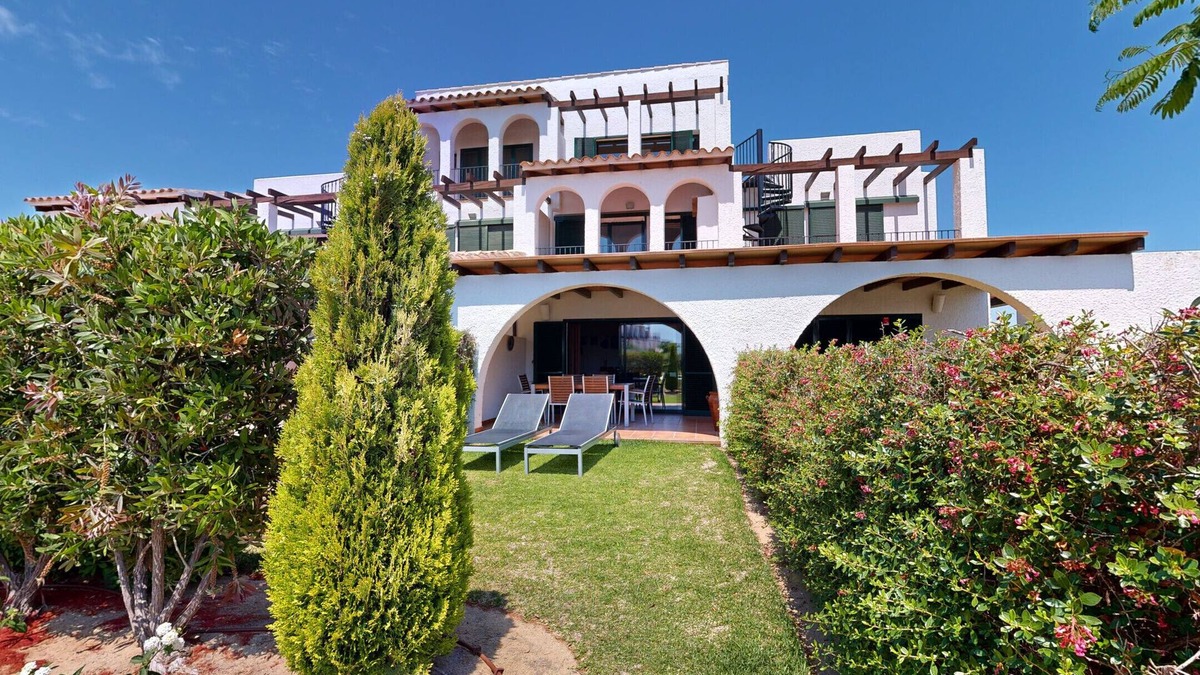 El Perello Ski Chalet | DAFFODIL LES OLIVERES
