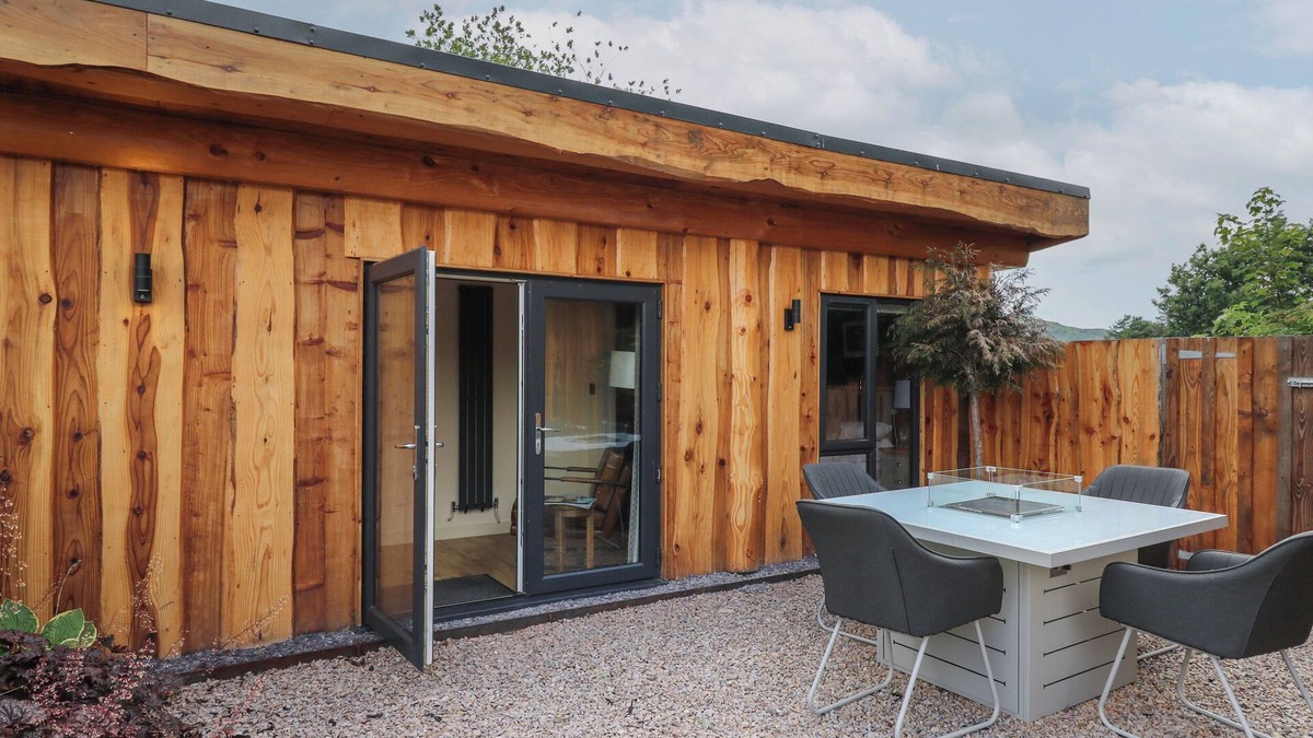 Llangadfan Cottage | DAFFODIL, pet friendly, character holiday cottage in Llangadfan