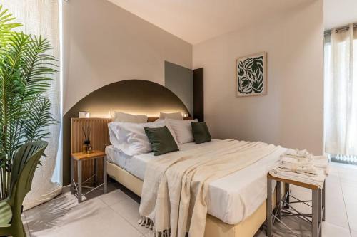 Casal Bertone Apartment | Dafne room Ampio nido, vera promessa di relax