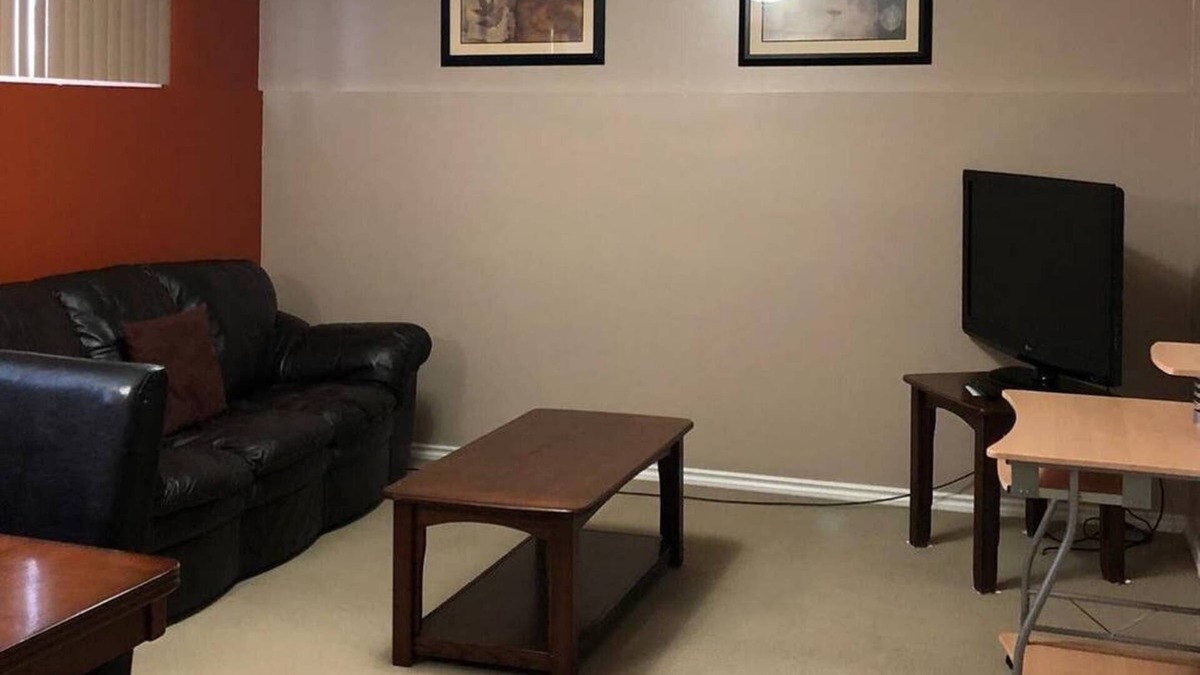 Fort McMurray House | DAGWOOD: 1 Bedroom Space T3