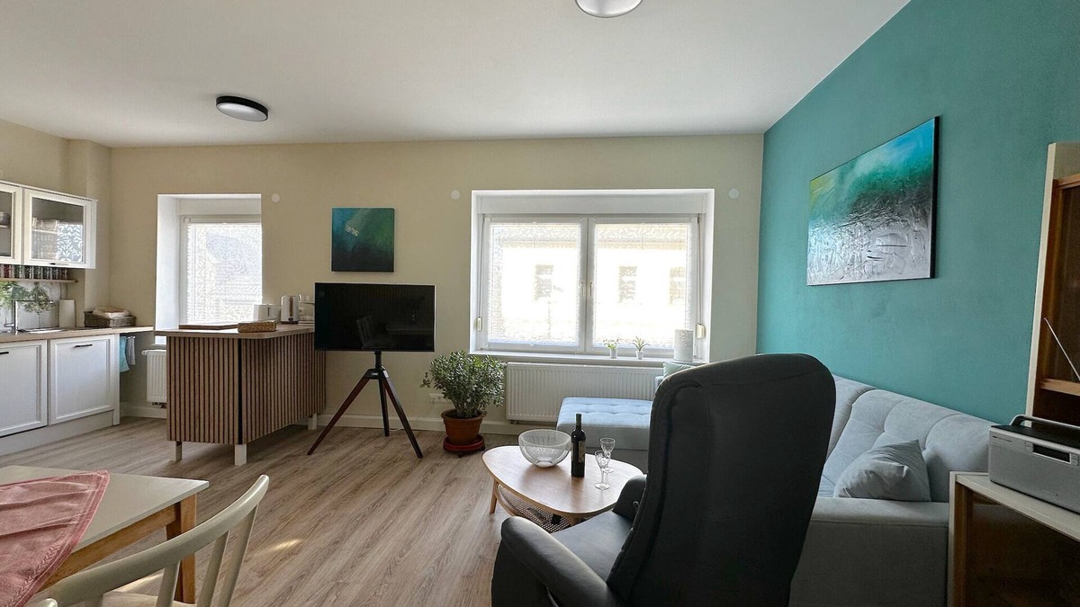 Dahlen Apartment | Dahlen vacation apartment with family-friendly garden
