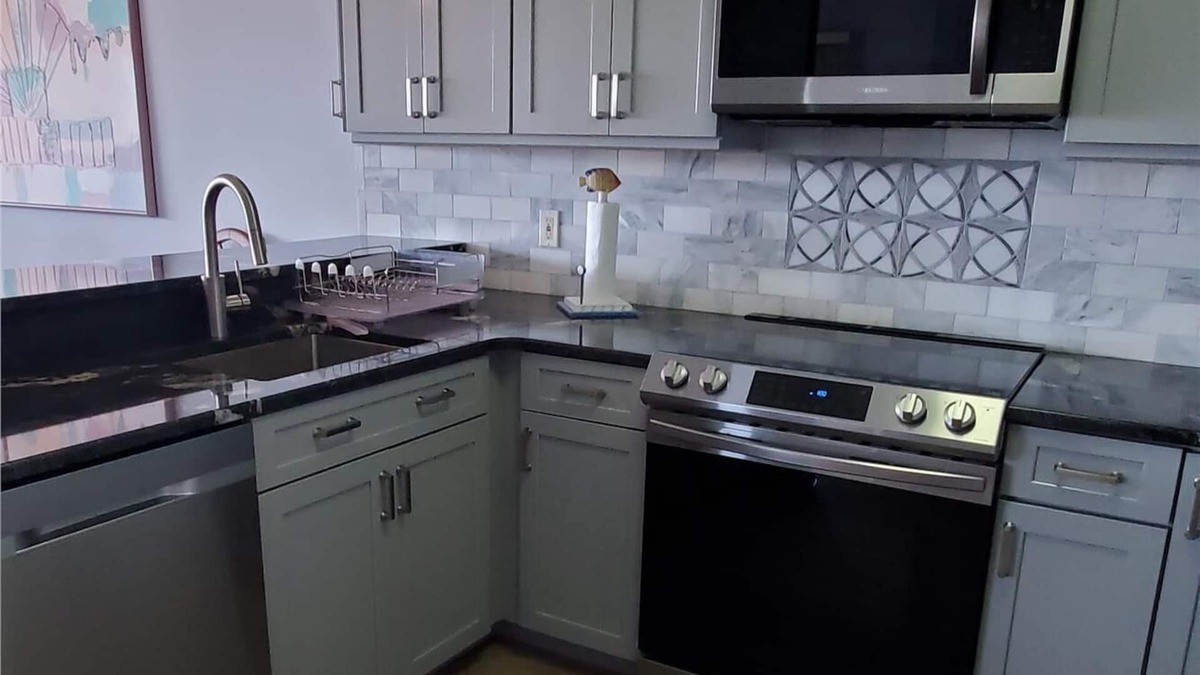 Dewey Beach House | DAILY Activities. LINENS INCLUDED*! DEWEY BEACH GORGEOUS BAY VIEW. Enjoy the fantastic BAY VIEWS from the living room and master bedroom decks in this fantastic townhouse.