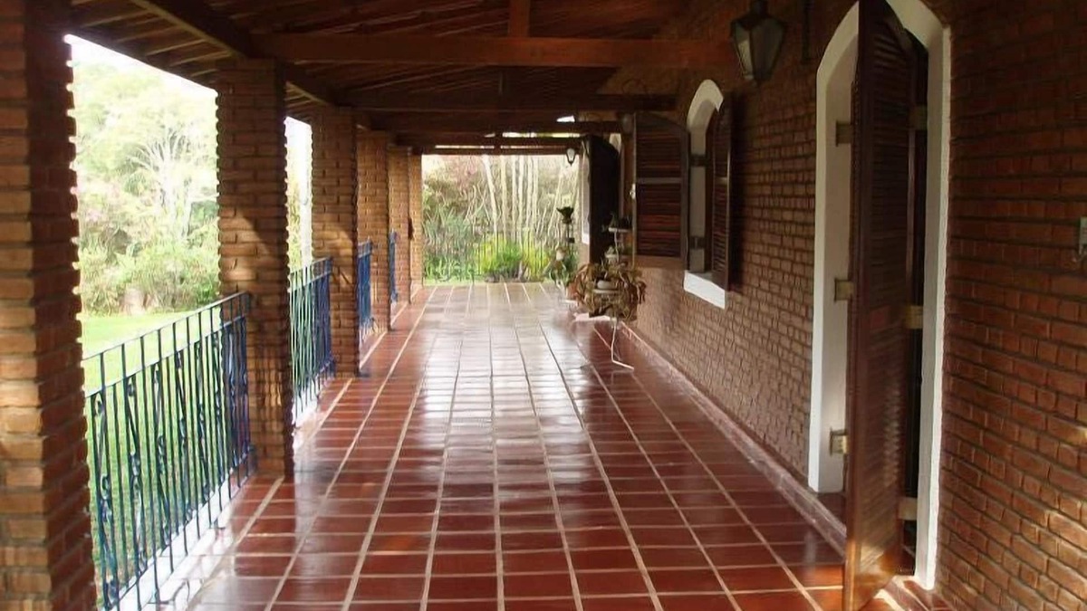 Ibiuna House | DAILY RATES FROM 540.00 FOR 10 PEOPLE