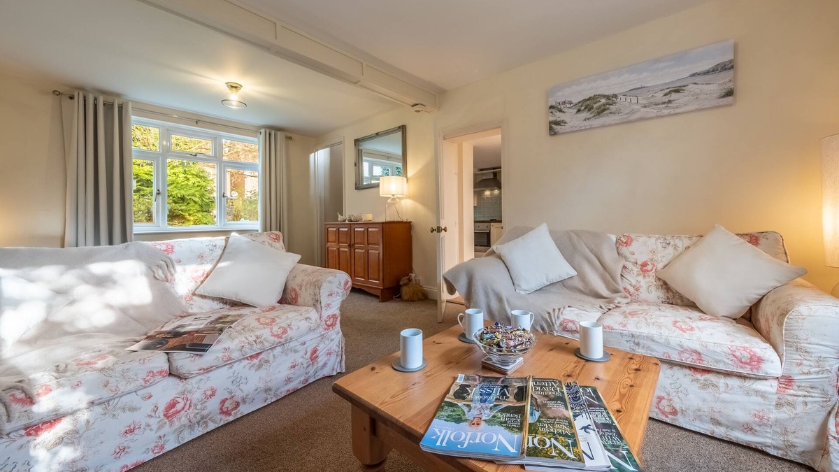 Holt Cottage | Daisy Cottage (H), Holt, Norfolk