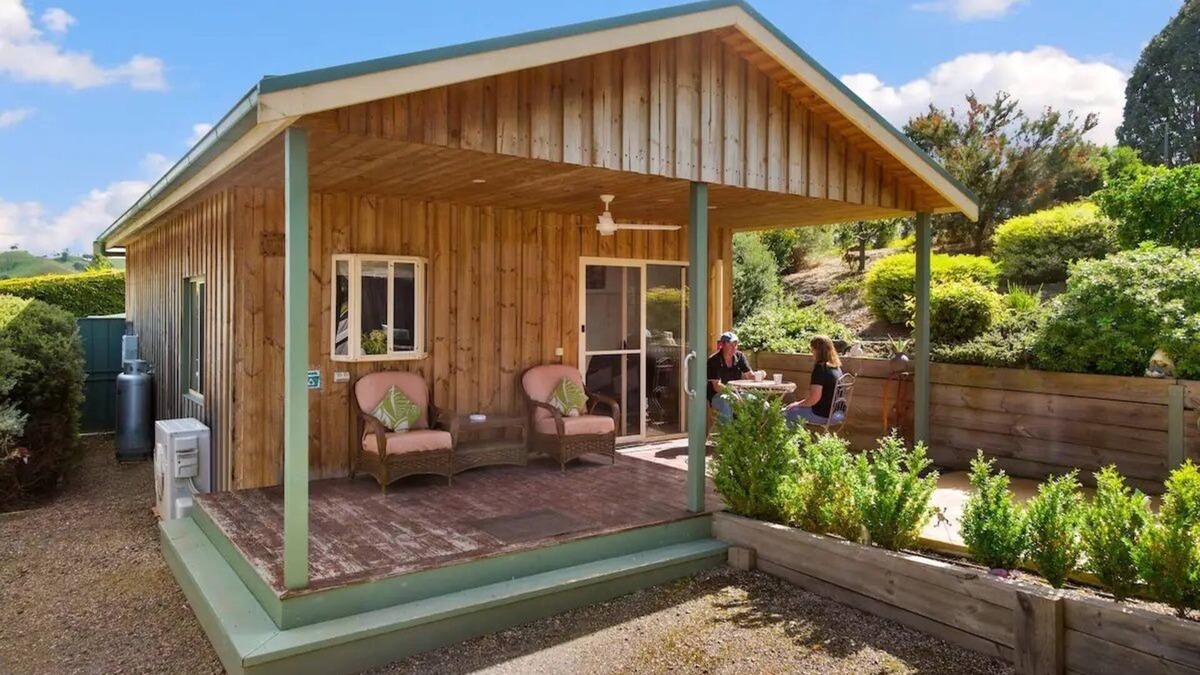 Bonnie Doon Cabin | Daisy Hill Lodge Bonnie Doon Lodge 3