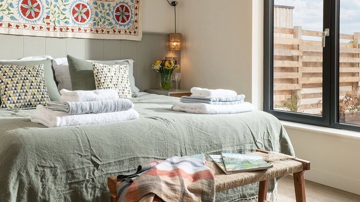 Old Somerby Cabin | Daisy Lodge