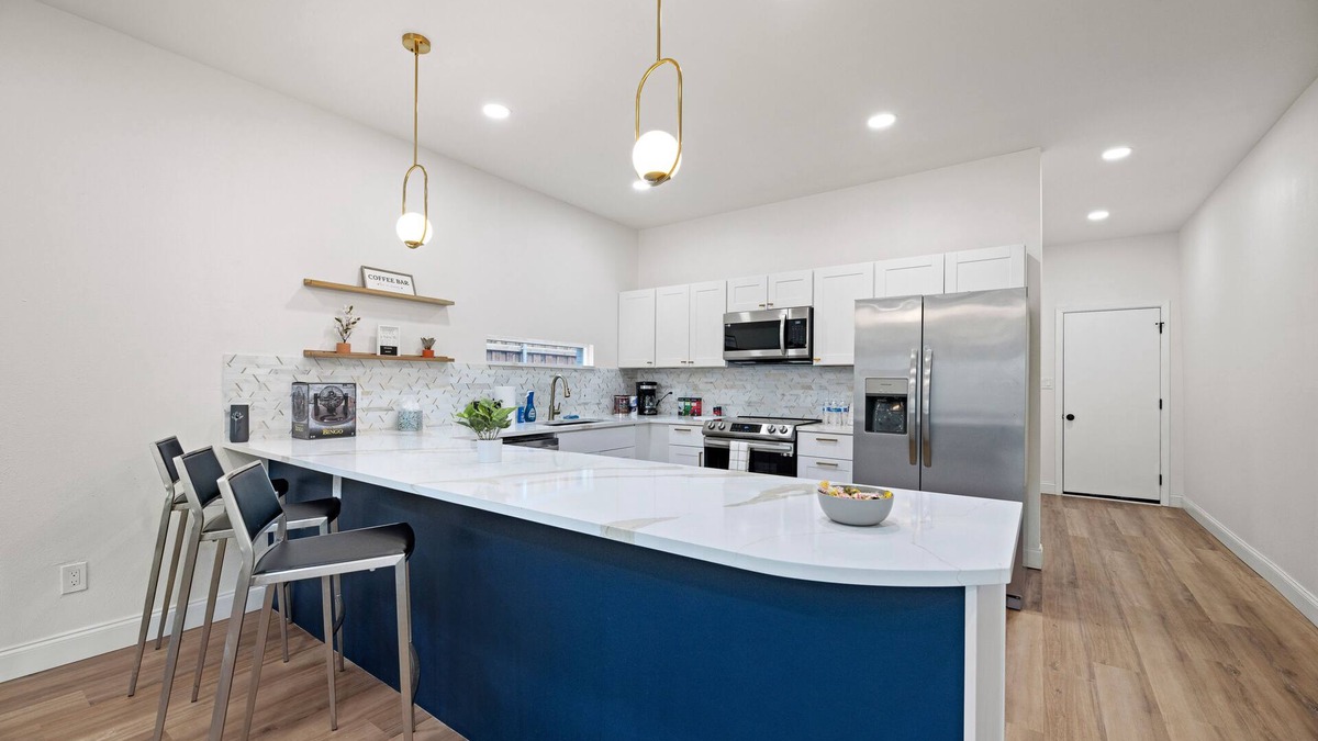 Northeast Dallas House | Dallas Luxe Retreat- Lavish 4-Bedroom Escape