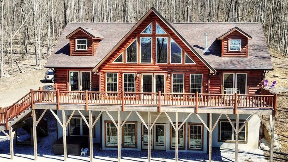 Creston Cabin | Daltons Creek Cabin-Open for Bookings! AC, FP, Hot Tub
