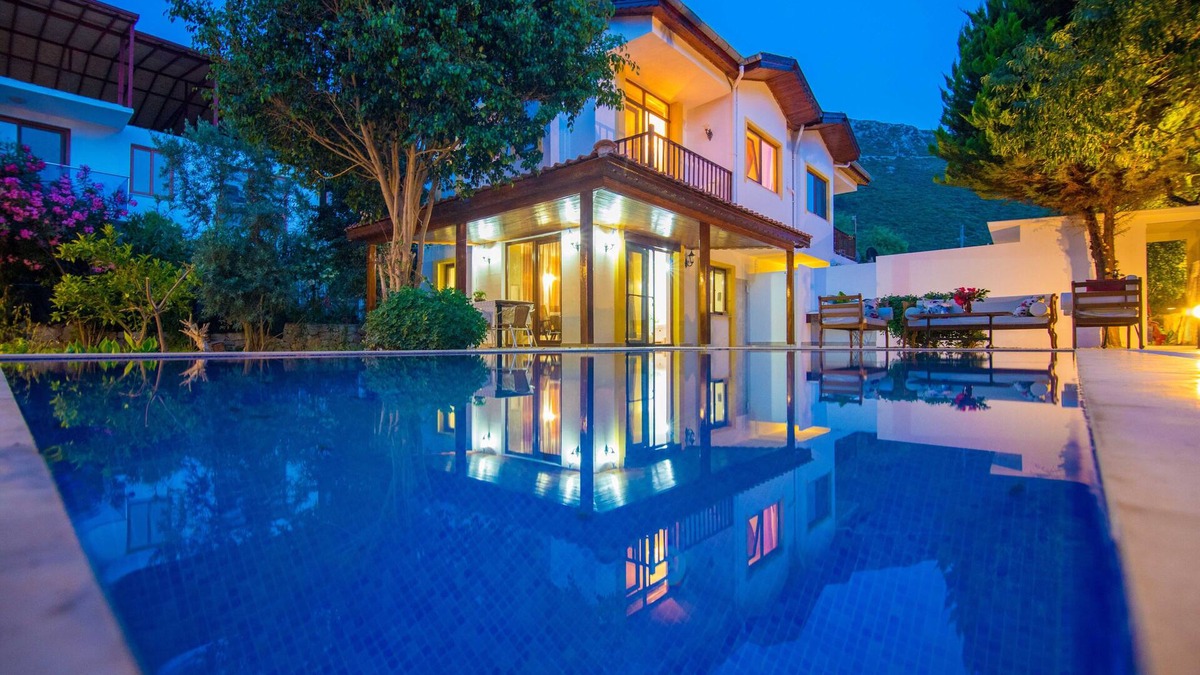 Icmeler City Center Villa | Damla Villa Soğut Village Daily Weekly Rentals
