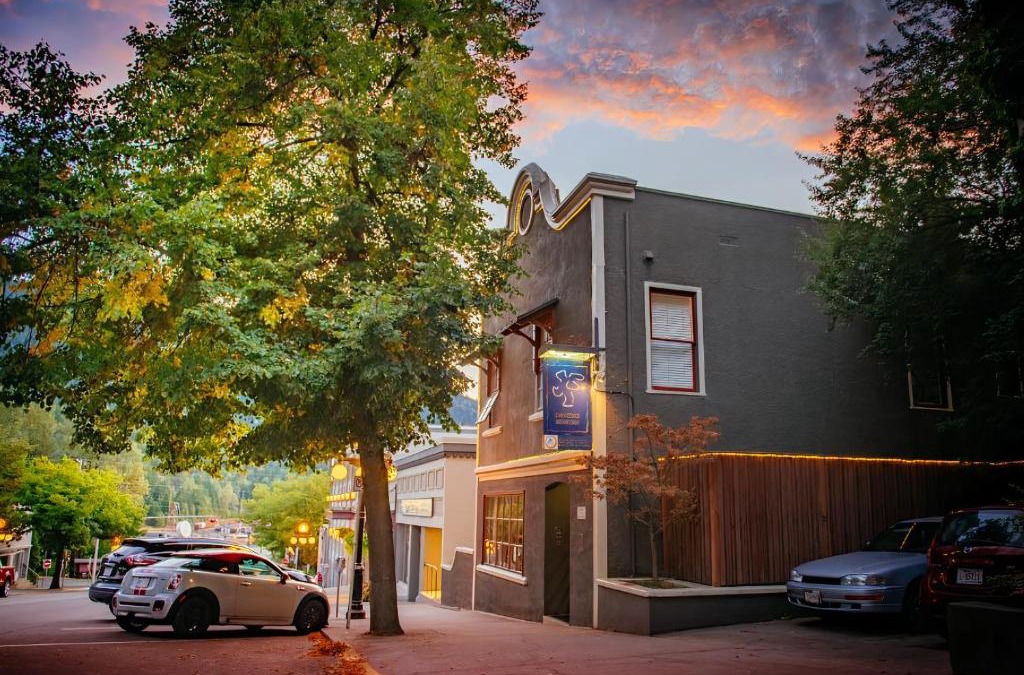 Nelson Hostel | Dancing Bear Inn