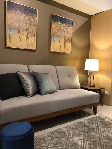Bagong Pag-asa Apartment | Dandelion 1 Bedroom with balcony
