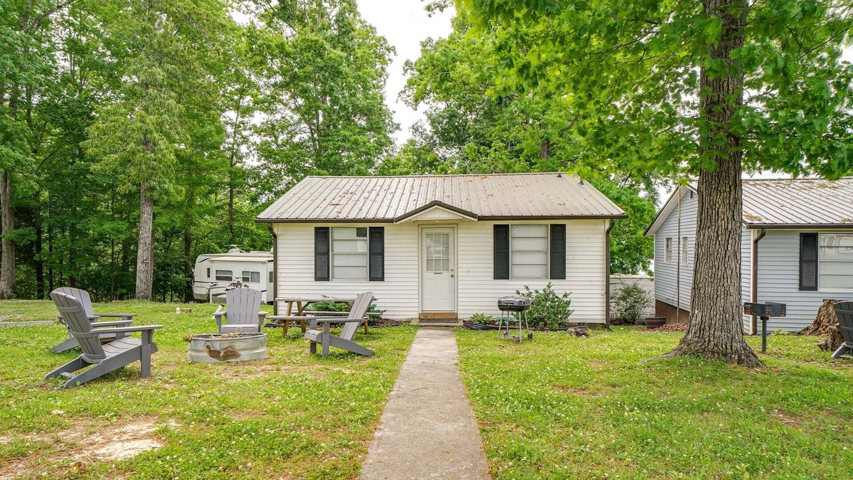 Dandridge Cabin | Dandridge Cabin in Inspiration Cove w/Lake Access