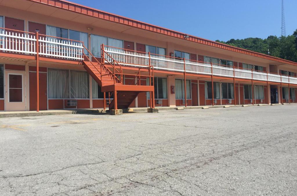 Coal Run Village Hotel | Daniel Boone Motor Inn