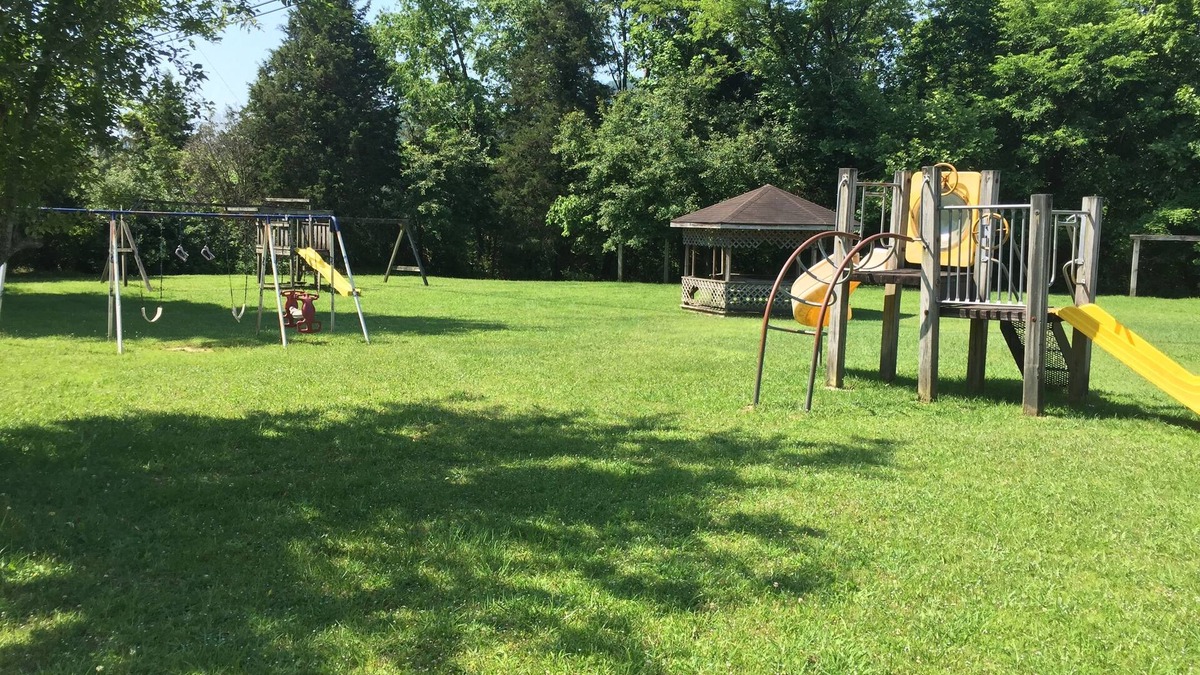 Coal Run Village Hotel | Daniel Boone Motor Inn