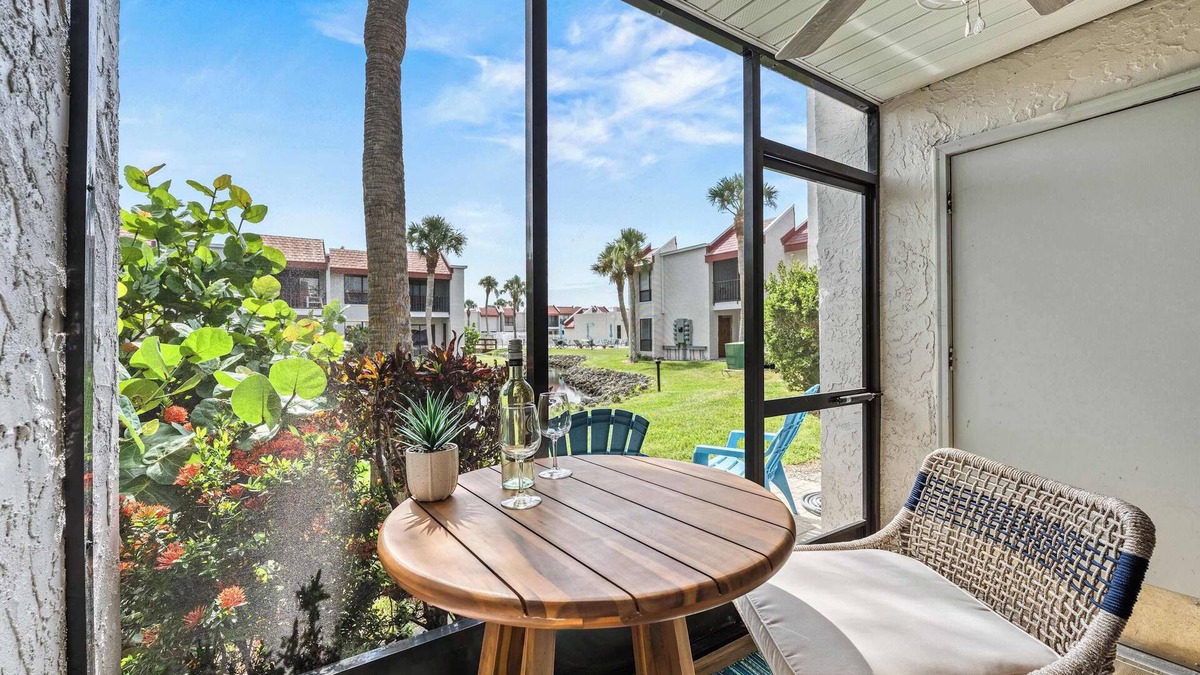 Bradenton Beach Condo | Dans Florida Condos Blue Fin at Runaway Bay