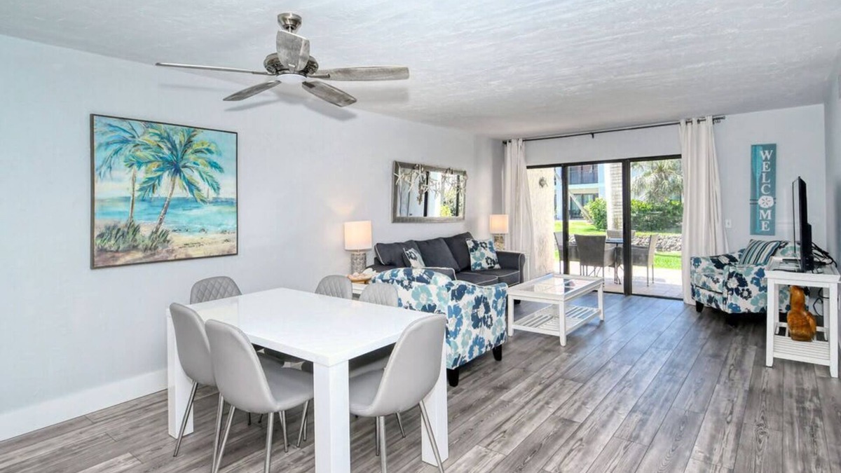Bradenton Beach Condo | Dans Florida Condos Sea Scape at Runaway Bay