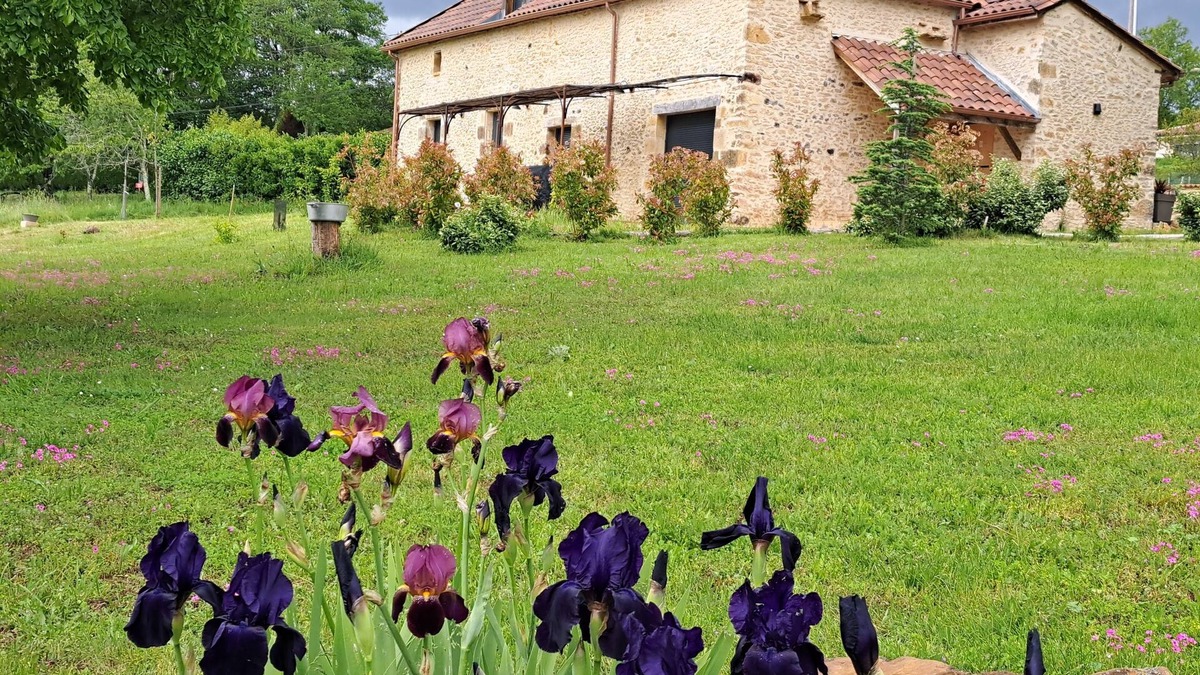 Siorac-en-Perigord House | Dans le Périgord Noir, sur le Domaine de la Croix des Alignés Belle Périgourdine