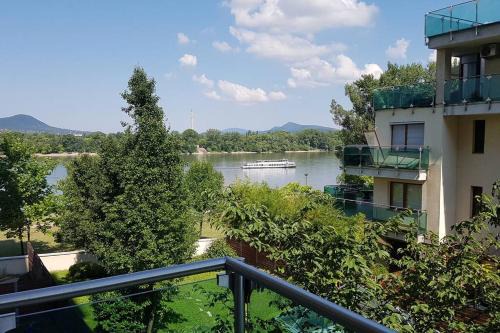 Vizafogo Apartment | Danube Dream Superb view & garage