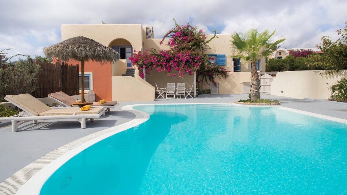 Agia Paraskevi Villa | Daphne | Cycladic Three-Bedroom Villa with Private Pool and Sea View