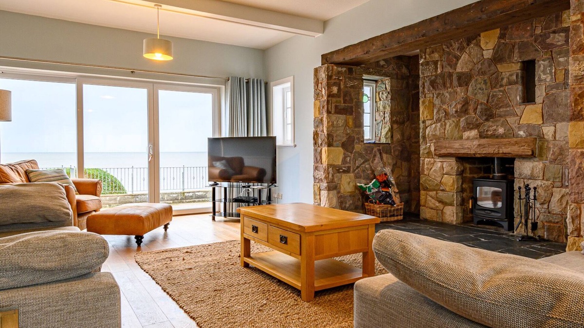Penrhyn Bay Cottage | DARTANS, pet friendly, country holiday cottage in Penrhyn Bay