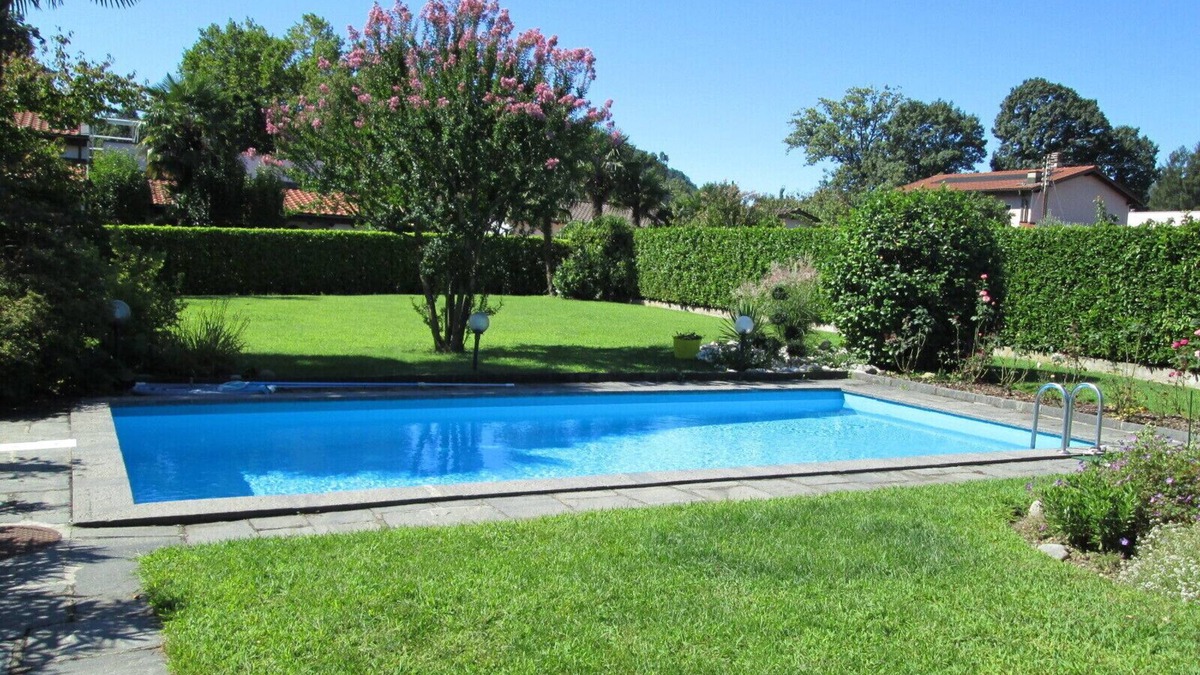 Caslano House | das Haus Liegt in See und Golfplatznähe. Doppelgarage und Parkplatz, Schwimmbad
