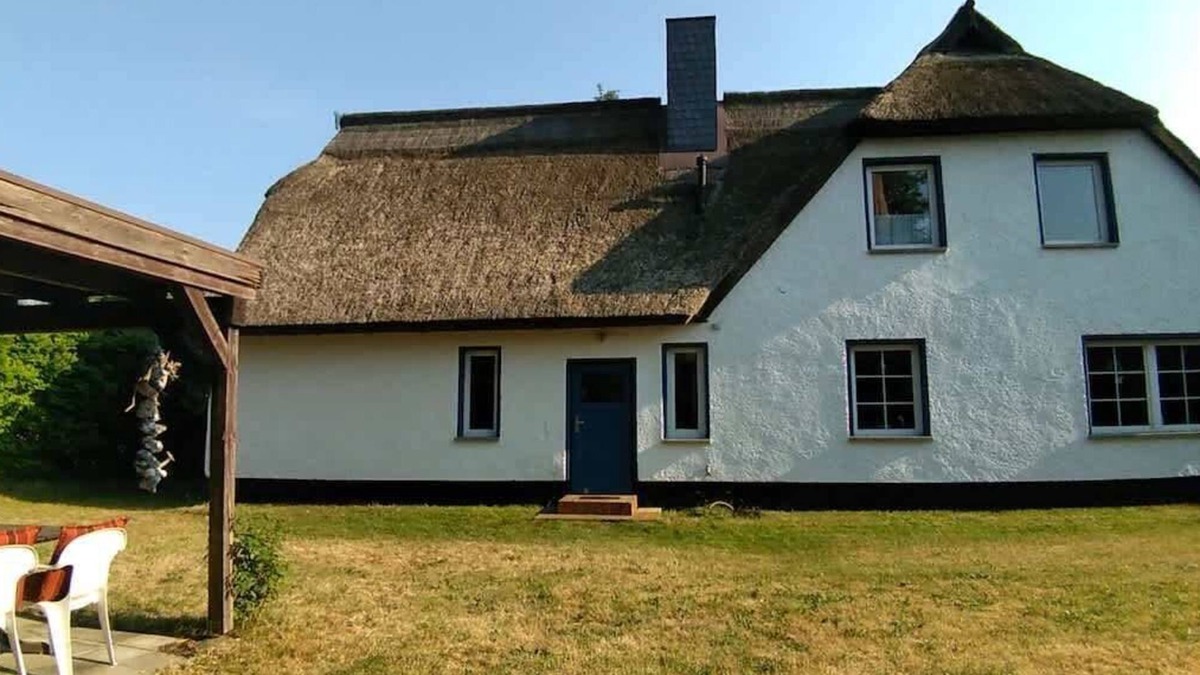 Gustow House | Dat Rügenhus Summary: