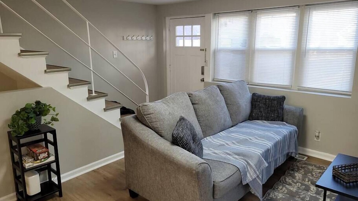 Joslyn Castle Apartment | Davenport Dwellings-Three Bedroom
