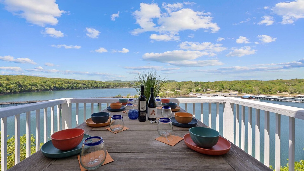 Eagle Rock House | Daves Eureka: Magnificent Views of Table Rock Lake, 15min from Eureka Springs AR