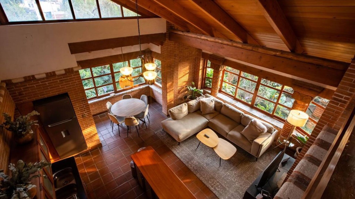 Panajachel House | David's Den Atilán - Elegant 3-Bedroom, 3-Bath Home in a Verdant Garden Setting