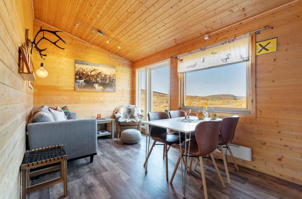 Lebesby Apartment | Davvi Siida - Reindeer Design Lodge