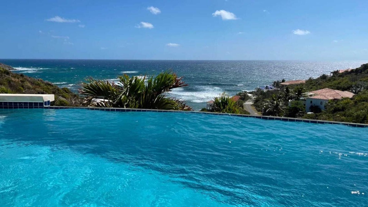 Dawn Beach Estates Villa | Dawn Beach by Personal Villas - Overlooking the Picturesque Ocean