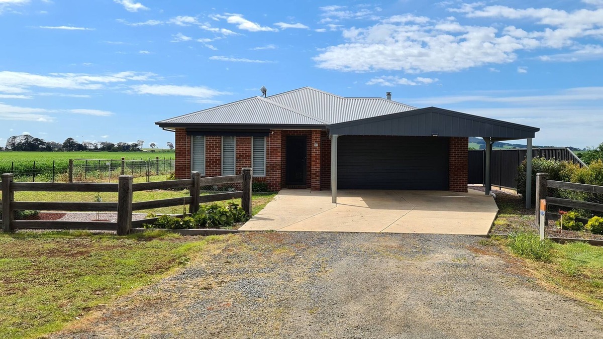 Smeaton House | Daylesford Smeaton Modern Country House is perfect for a familiy or small group