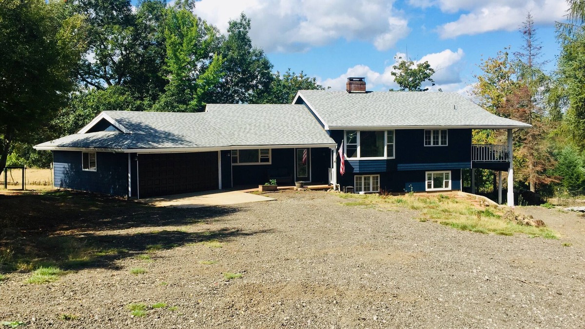Venersborg House | Daylight Basement Country Home With Private Entry