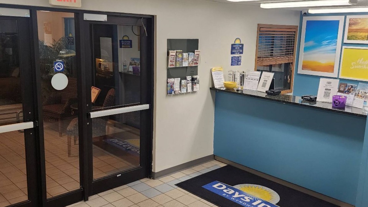 Austin Hotel | Days Inn by Wyndham Austin
