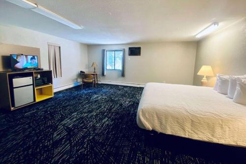 Bad Axe Hotel | Days Inn by Wyndham Bad Axe