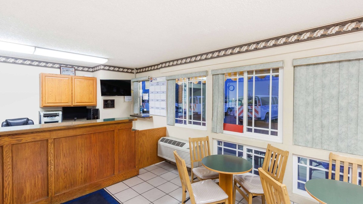 Barstow Hotel | Days Inn by Wyndham Barstow
