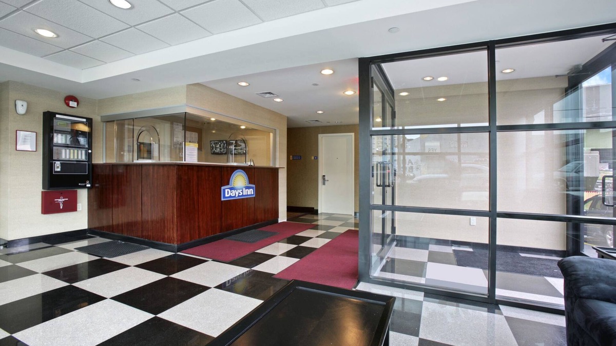 West Bronx Hotel | Days Inn by Wyndham Bronx Near Stadium
